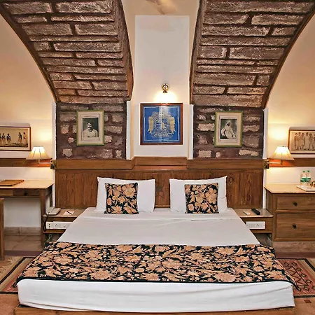 Welcomheritage Bal Samand Lake Palace Jodhpur  Exterior photo