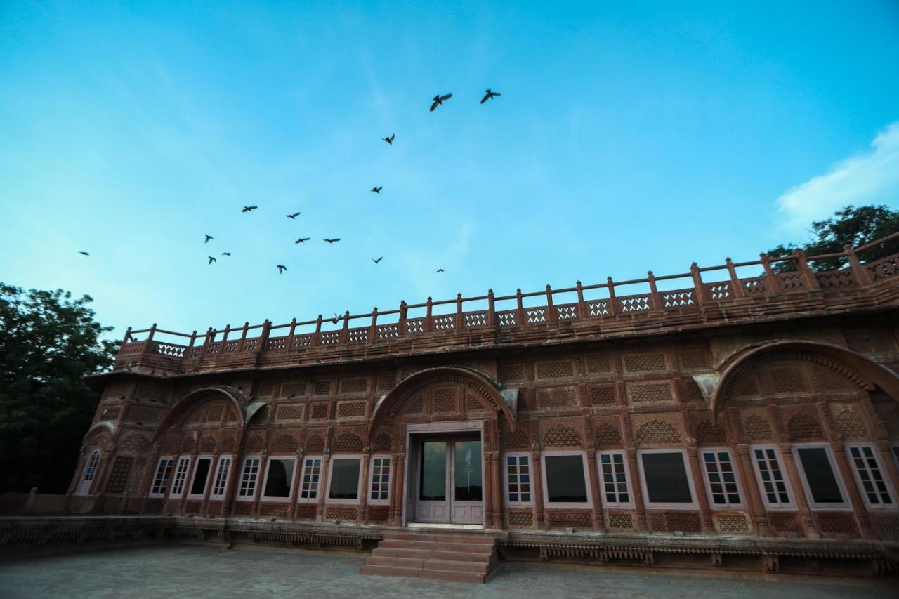 Welcomheritage Bal Samand Palace सहारा Jodhpur (Rajasthan)