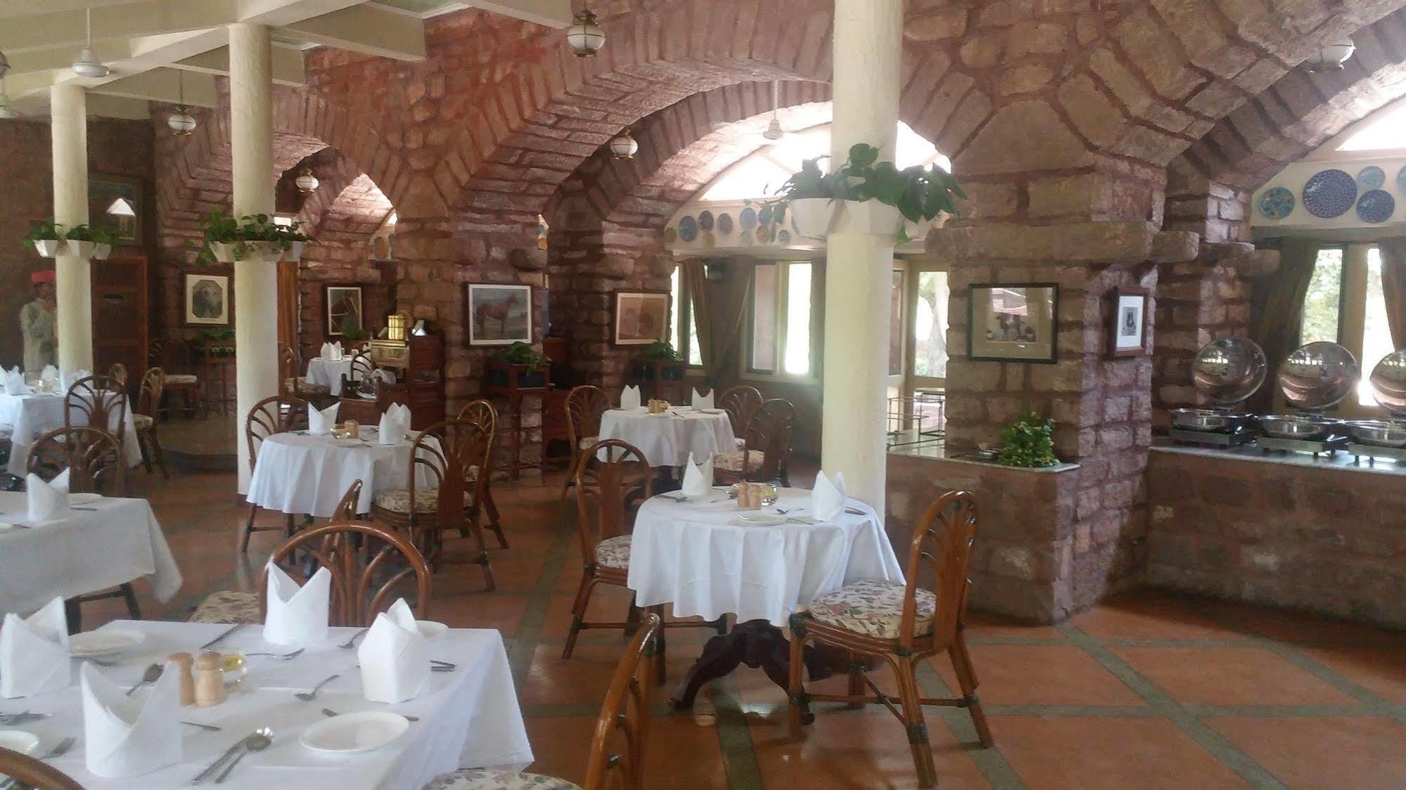 सहारा Welcomheritage Bal Samand Palace Jodhpur (Rajasthan)